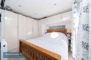 Bedroom- click for photo gallery